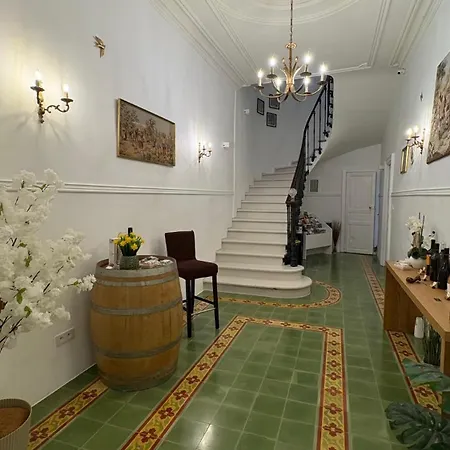 La Rose Des Vins *